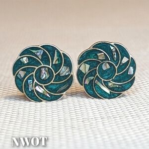 🆕Alpaca Mexico Craftsman Clip-on  Earrings